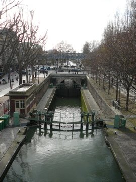 L'écluse du Bassin de la Villette by zagreus