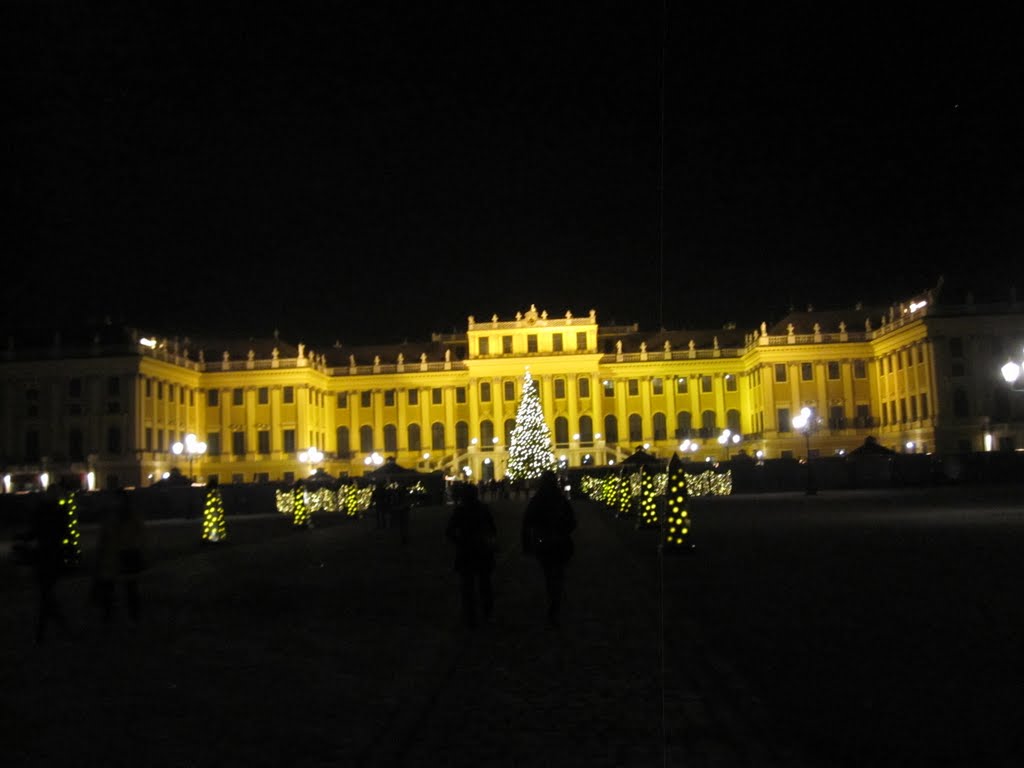 Schloß Schönbrunn by kampbellmac