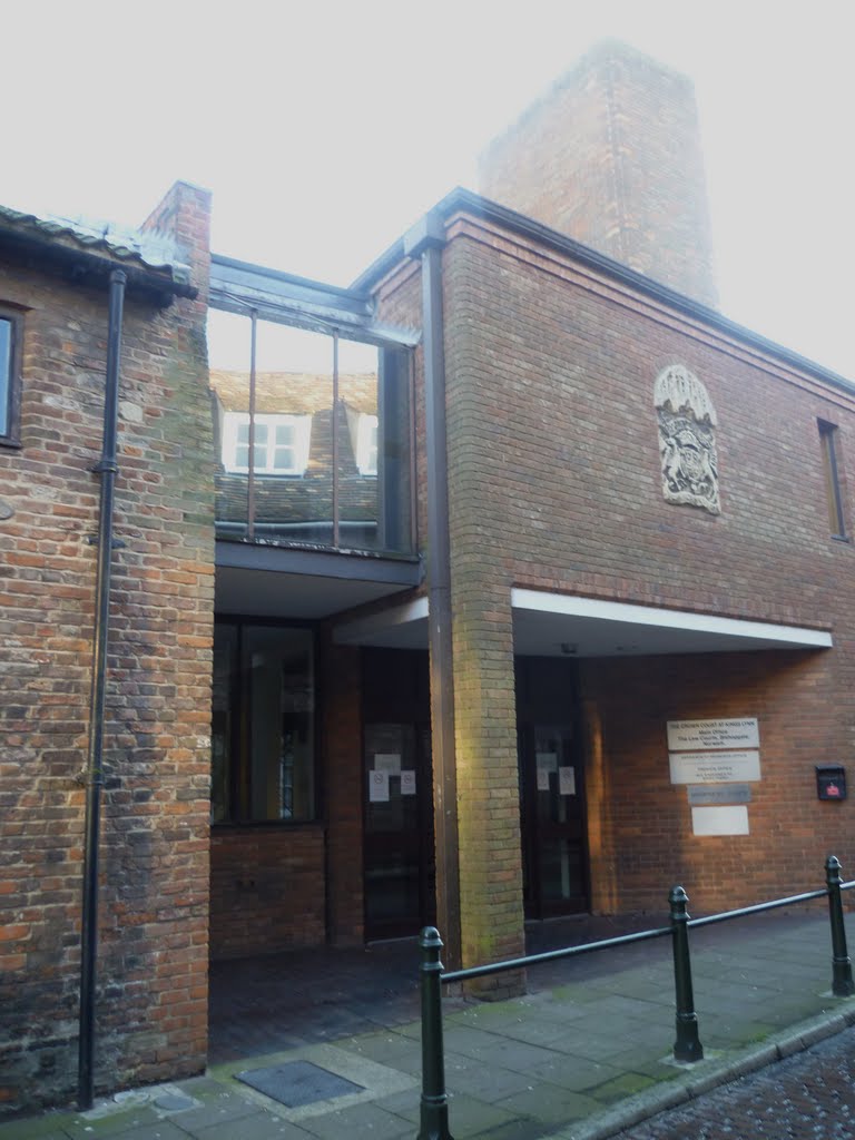 741. kings lynn magistrates court. kings lynn, norfolk. dec. 2011. by mick french