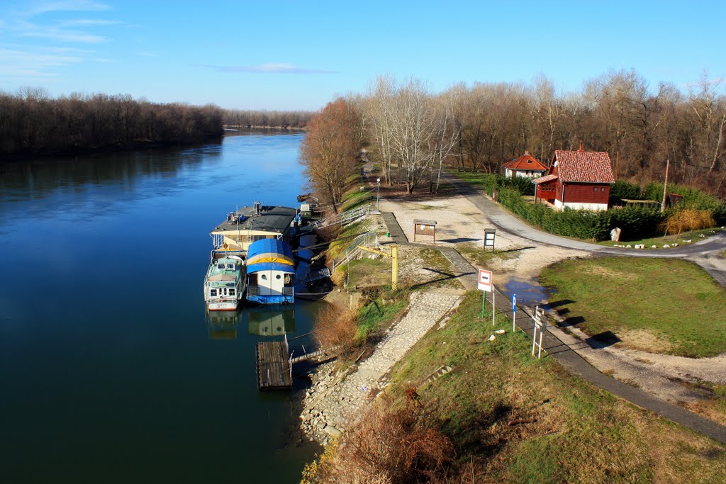 Dráva river, harbour by Kovács Ferenc