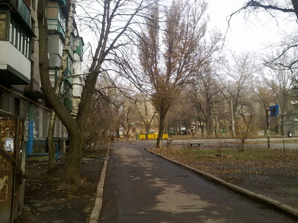 Просп. Ленина 82, 10.12.2011 by Serebashca