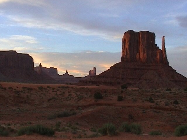 Monument Valley by Peter und Ute