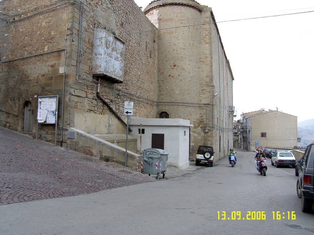 Capizzi - via Roma ang. Piazza Umberto by gibellina47