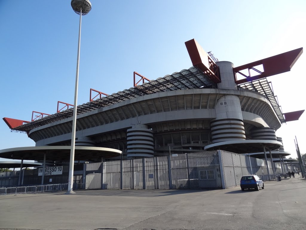 Stadio Giuseppe Meazza (San Siro) by Willem Nabuurs