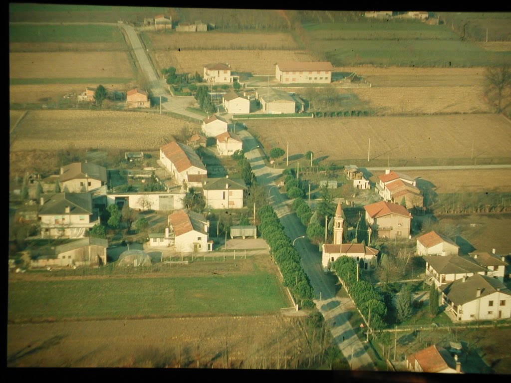 Via Cocche Arsego by Lorenzo Virgis