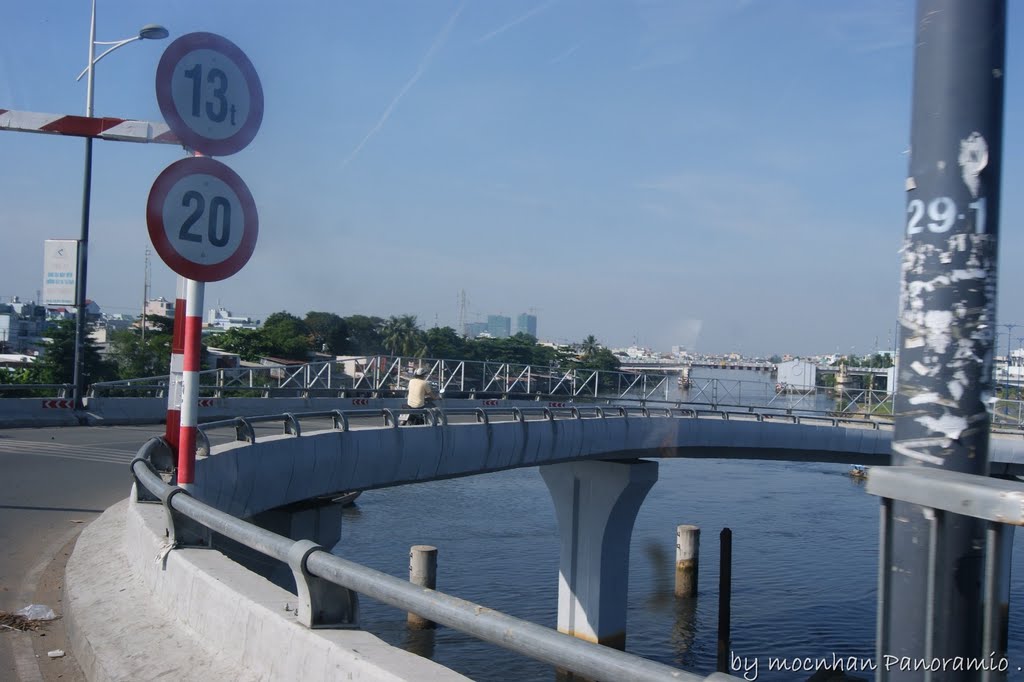 Cầu - Nguyễn Văn Cừ - Bridge by mocnhan