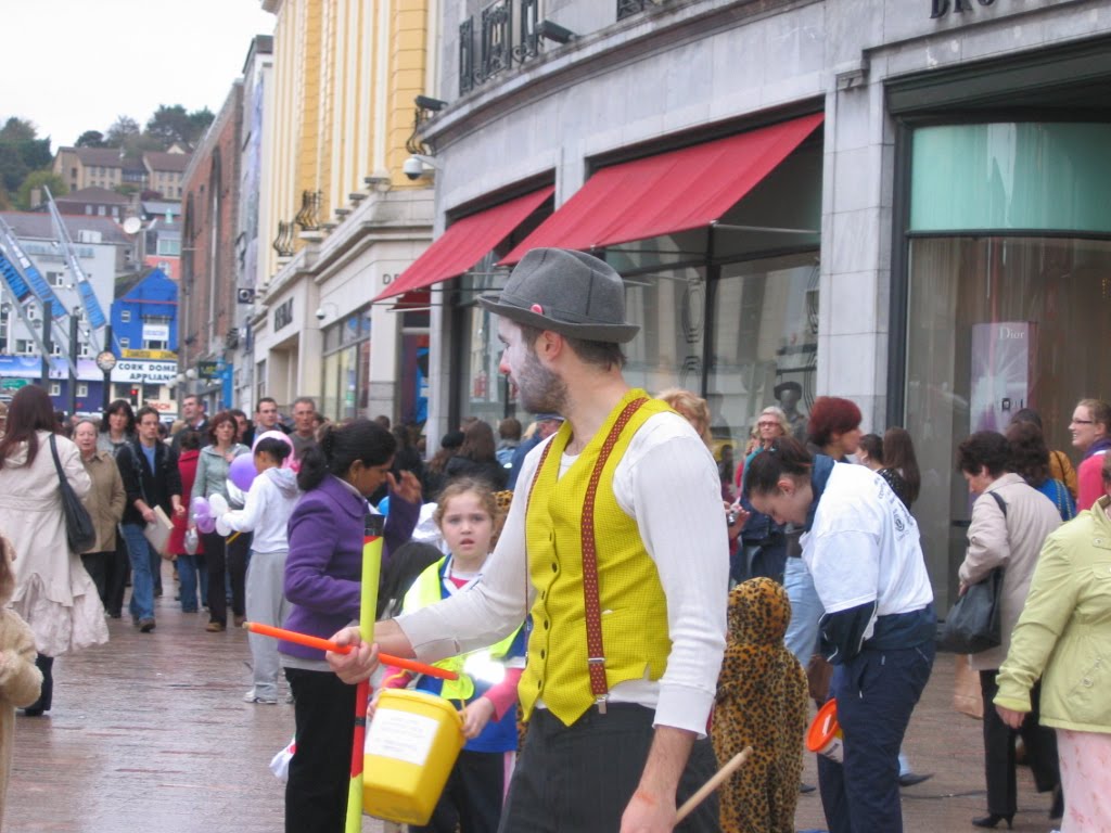 Centre, Cork, Ireland by Fatih Yavuz