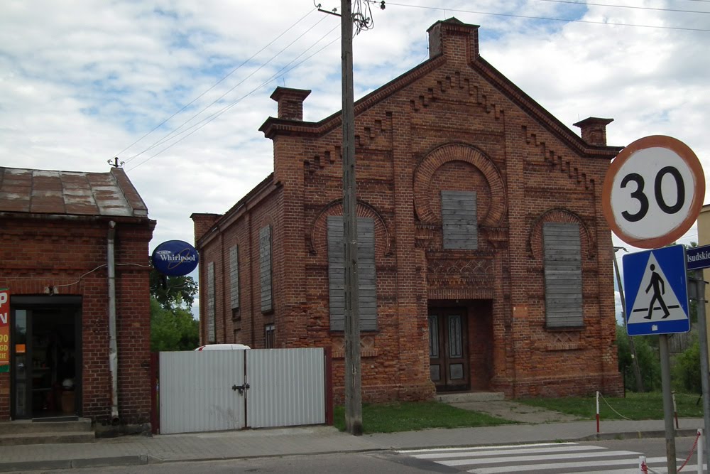 Radzanów - dawna synagoga by jot23