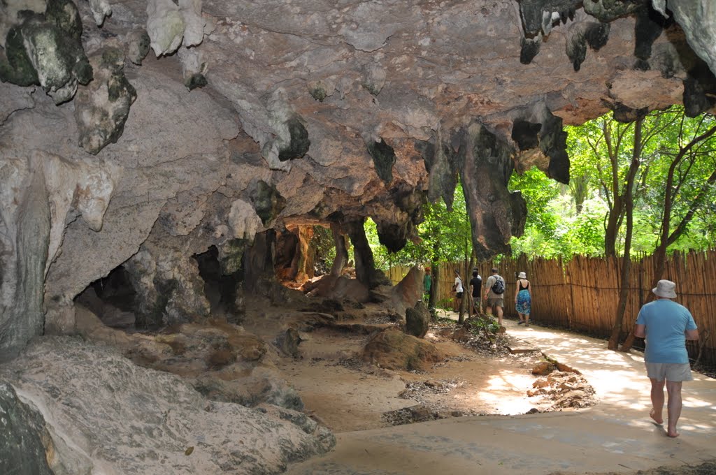 Krabi caves by Олег Рыжков