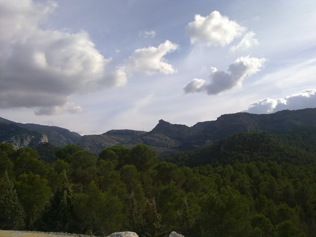 Pico Convento desde el Embalse del Gudalteba (de ahi venimos...) by Carlos GPSMalaga