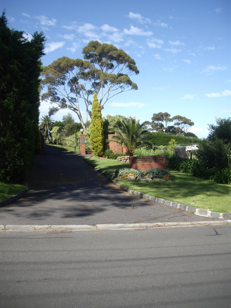 Junction of Drumdoune Drive and Jackson Road, Mount Eliza by SHoweMBOU