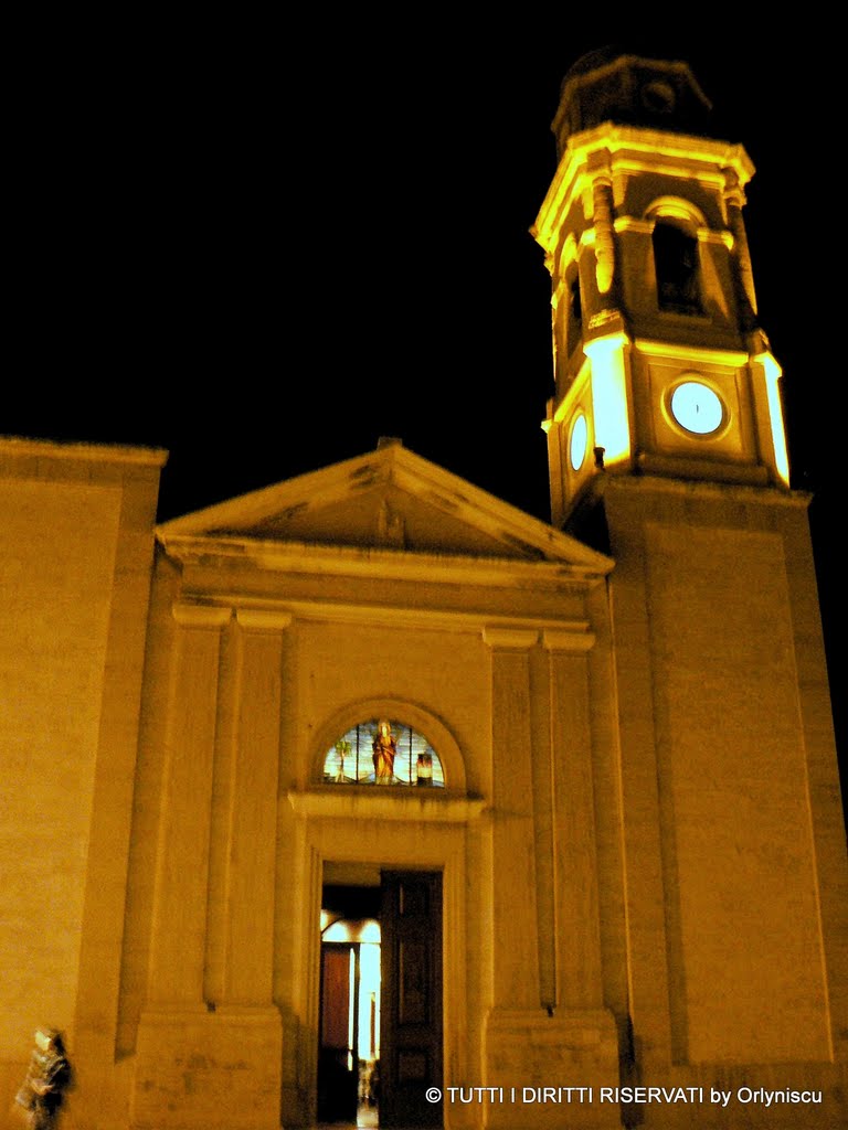 Sinnai: Chiesa di Santa Barbara - notturno by Orlyniscu