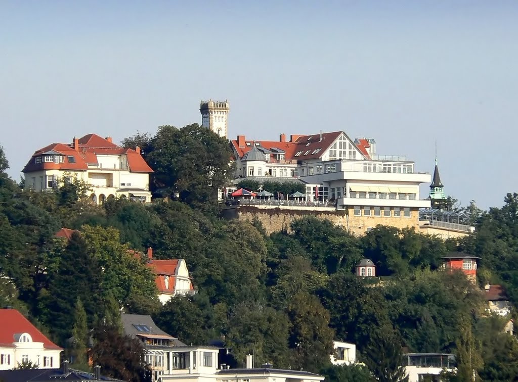 Dresden - Blick zum Traditionsrestaurant "Luisenhof" seit 2006 Topausbildungsbetrieb für Köche by Thomas Eichler