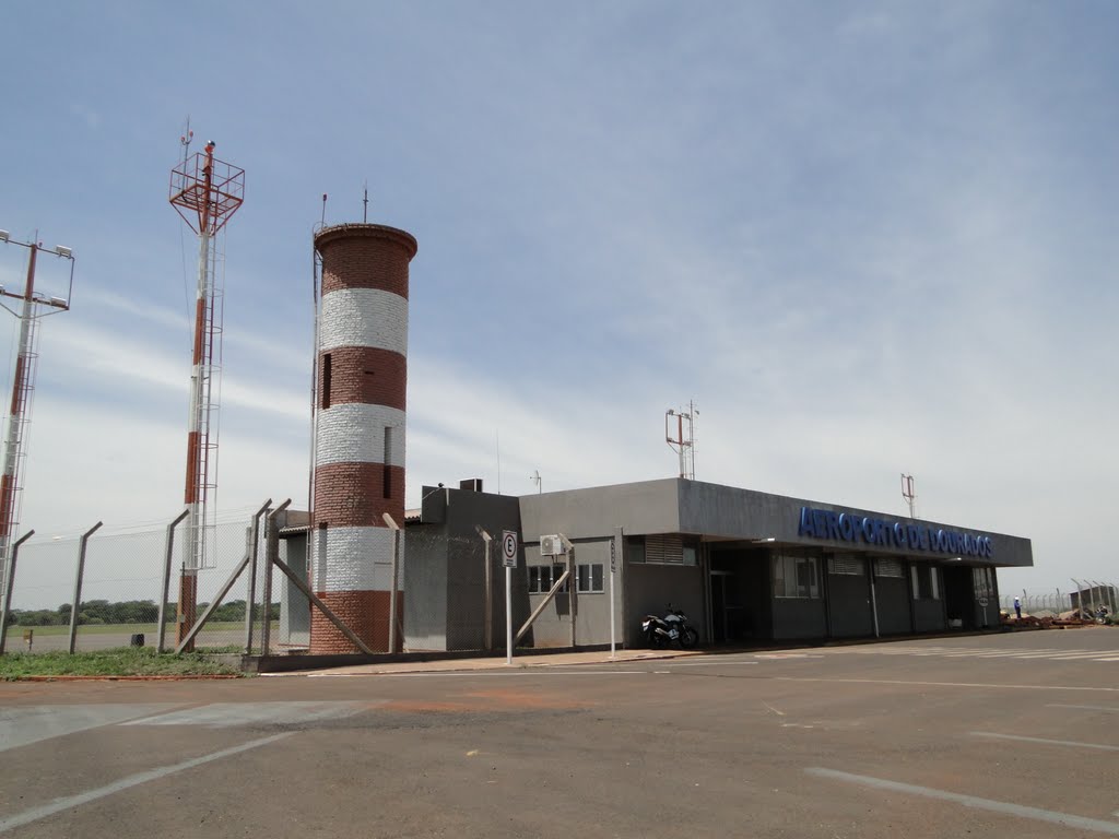 Aeroporto - Dourados - Mato Grosso do Sul - Brasil by Paulo Yuji Takarada