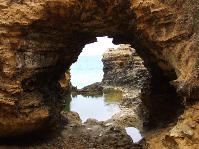 0276 Great Ocean Road, The Grotto by Daniel Meyer