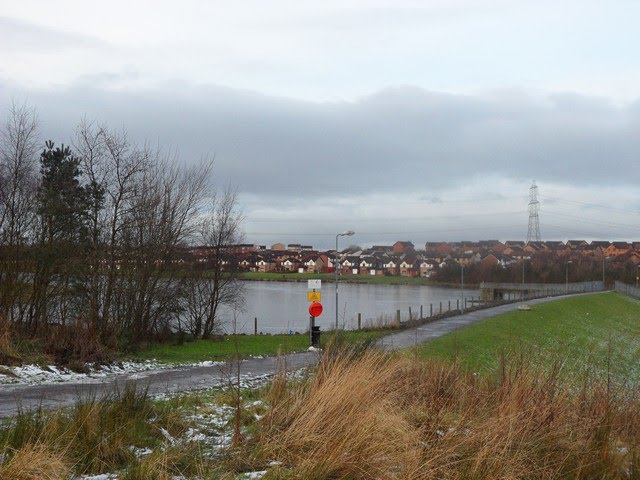 Broadwood Loch and Blackwood by seventiescopshow