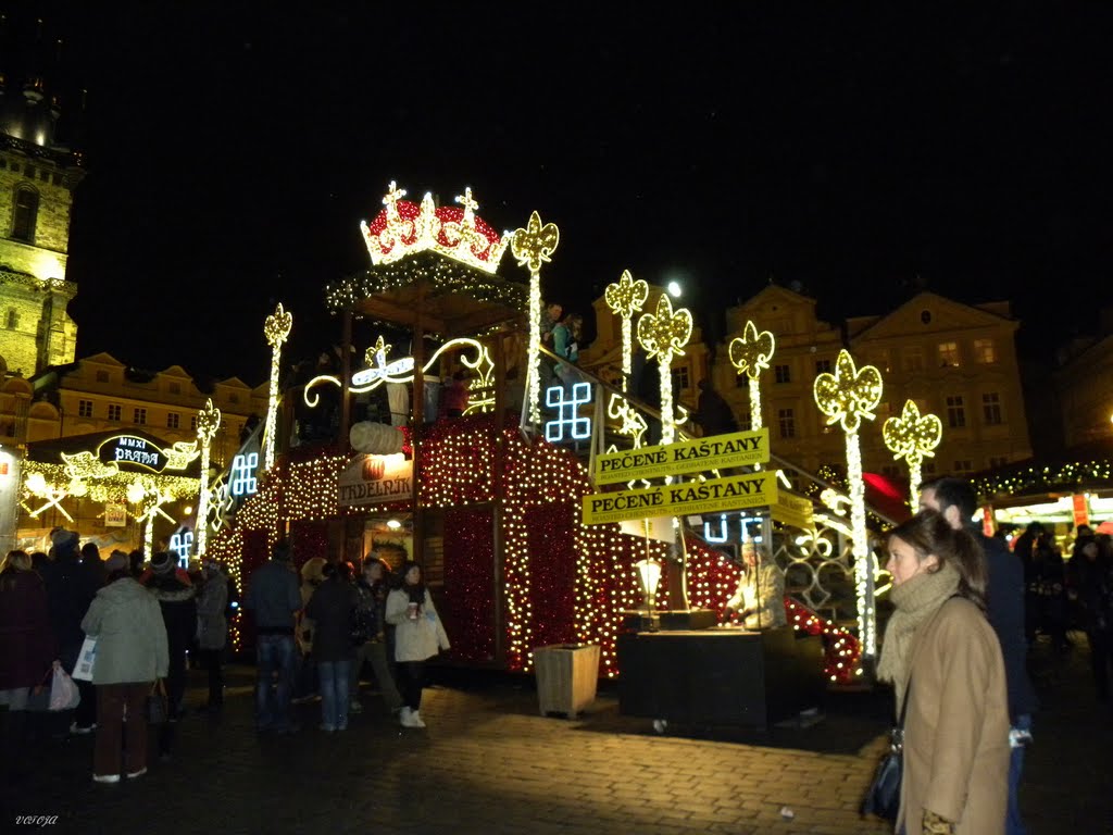 Vánoční Praha - 2011 - vánoční trh na Staroměstském náměstí / Christmas market on Old city Town Square by votoja cz