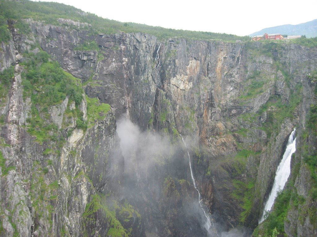 Voringsfossen (Eidfjord) by AlterSchwede8