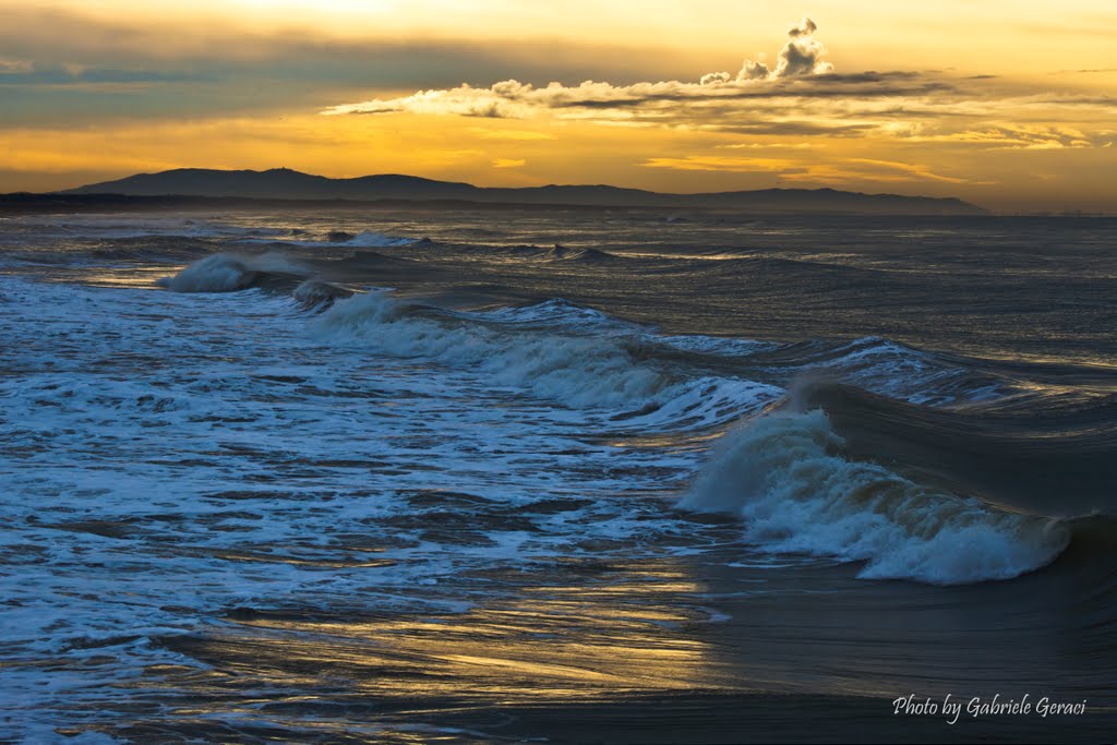 Mare, darsena di Viareggio by gabriele geraci