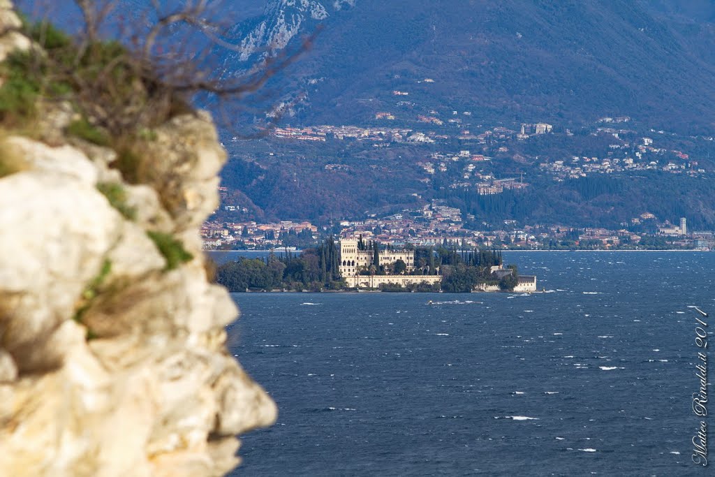 Isola del Garda dalla Punta di Manerba by Matteo Rinaldi