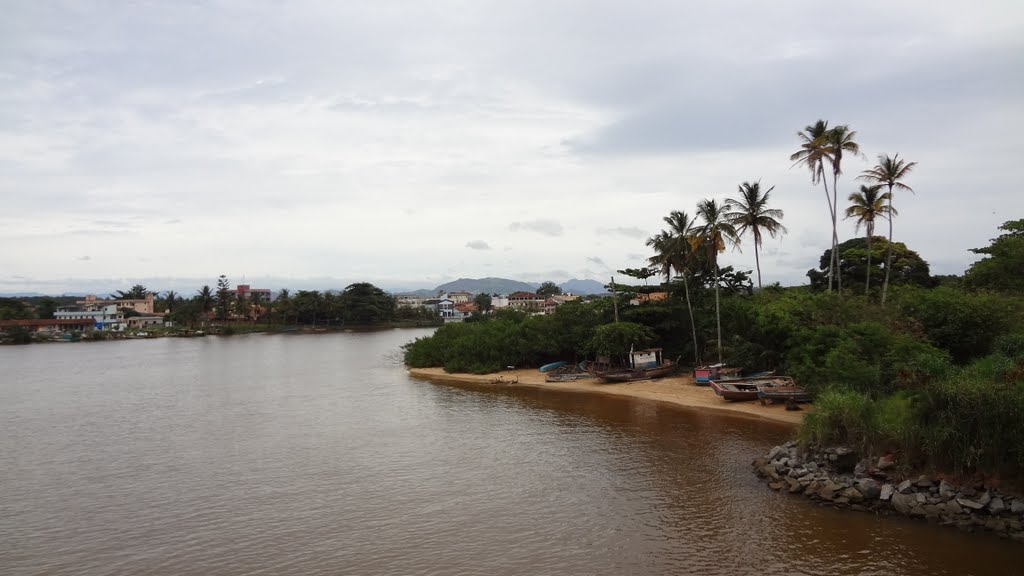 Praia Grande, Fundäo - ES by Pesca Capixaba