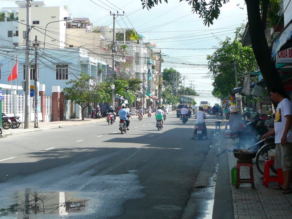 Đường Nguyễn thị Minh Khai - Nha Trang by thanhkieu