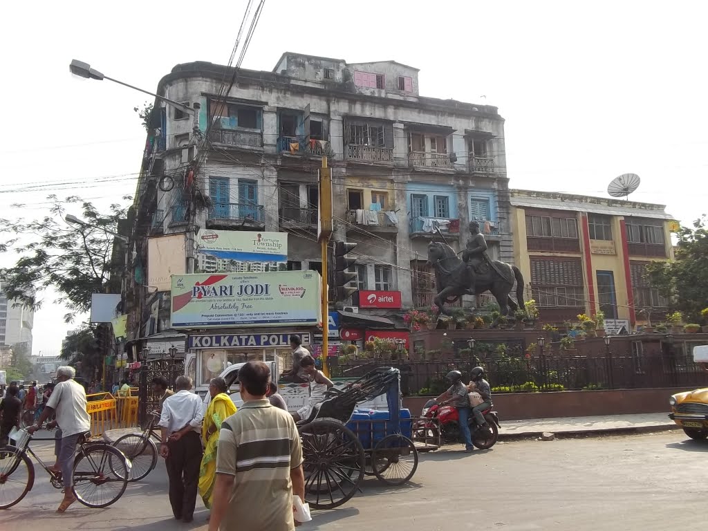 1951 মহারাণা প্রতাপ- மஹாராணா பிரதாப்-महाराणा प्रताप- مہاراتا پرتاپ an equestrian statue of Maharana Pratap ... at signal by dhanasekarangm