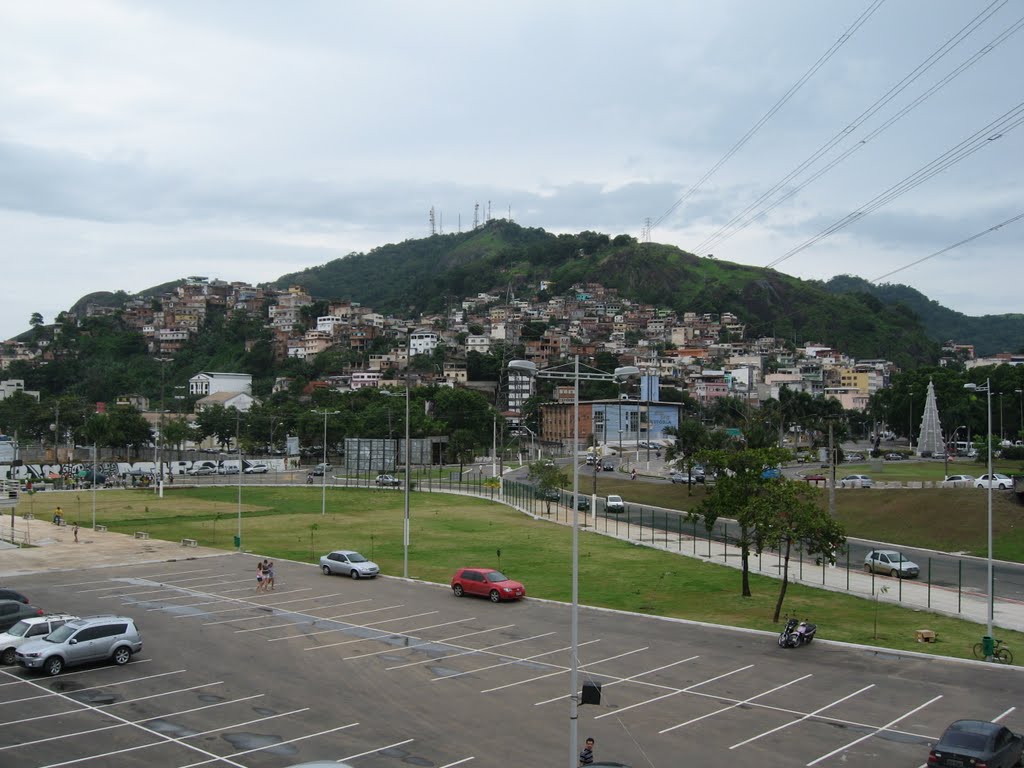 Vista desde o Tancredão - São Pedro - Vitória - ES by Fabio Arrebola