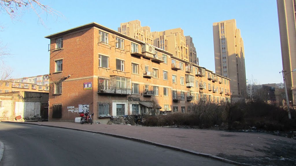 红旗街附近的老建筑（面向北）Old Bldgs Near Hongqi St.，Facing North by wanghongtao999