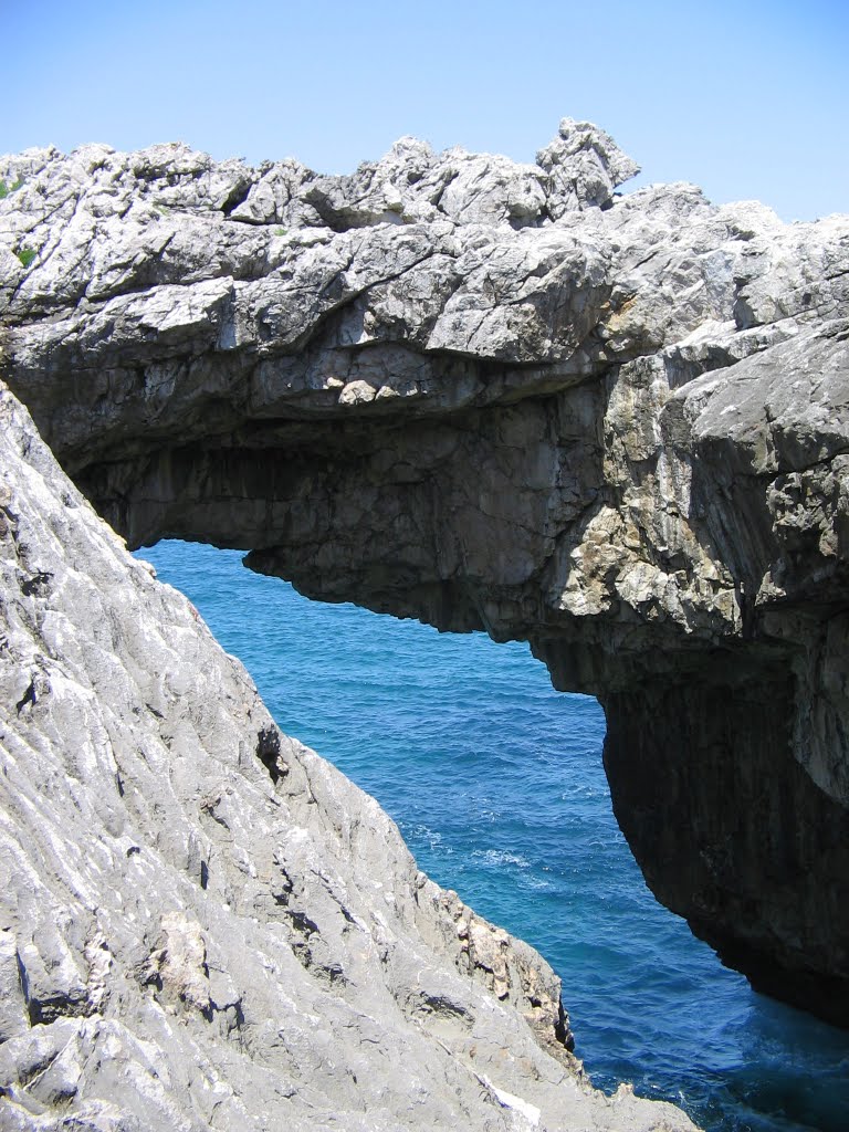 Puente Caballo, Complejo de Cobijero, Buelna, Llanes, Asturias, España. by P GARCIA