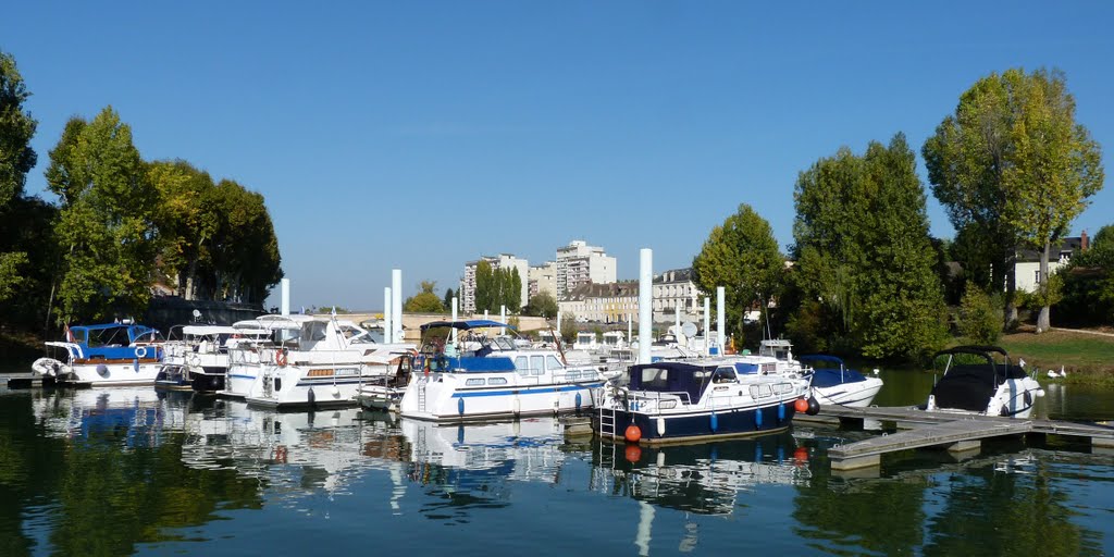 Port de plaisance de Chalon-s-S by Alain TREBOZ