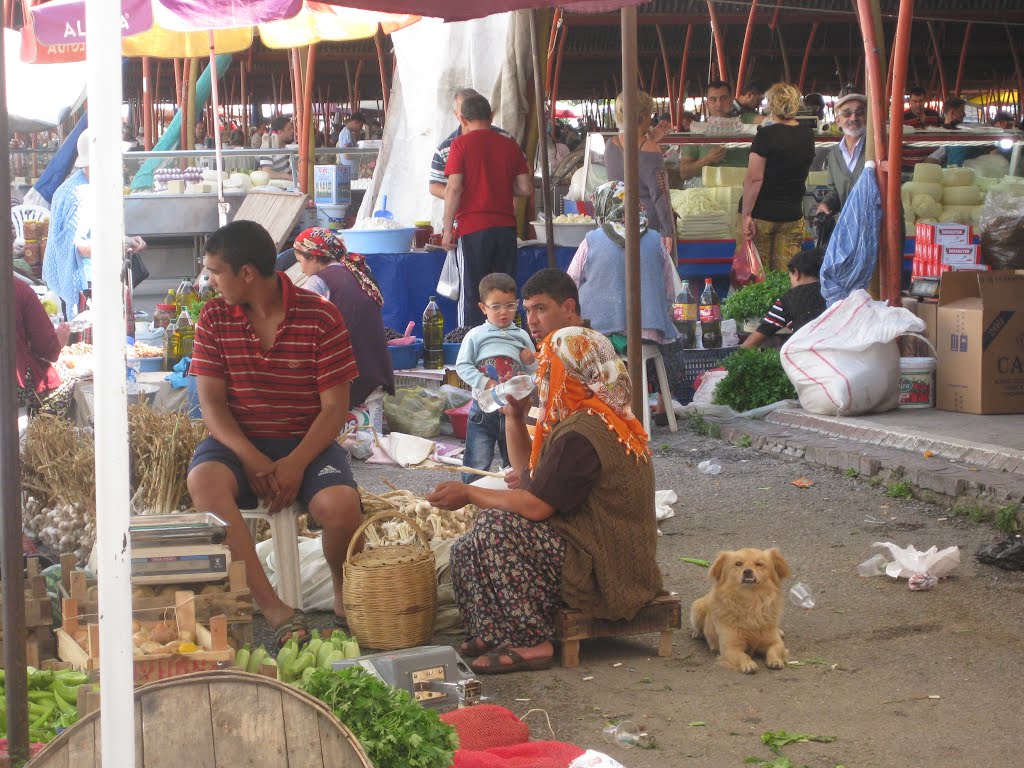 Bazaar - Akçay - Balıkesir / Turkey (2010) by Abu cam