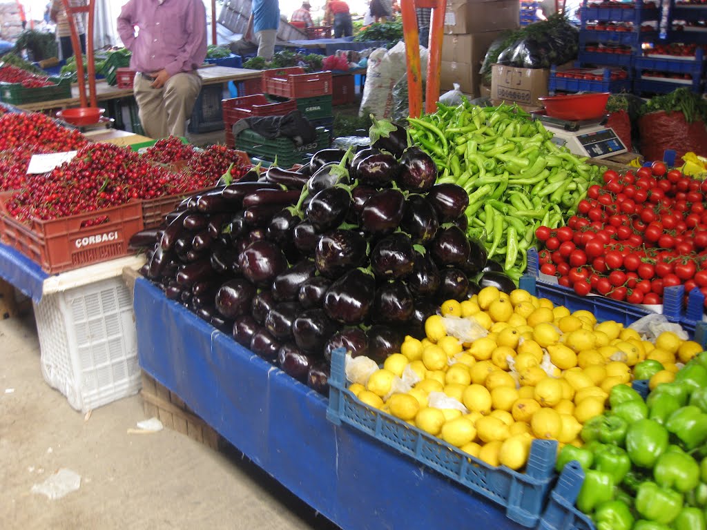 Bazaar - Akçay - Balıkesir / Turkey (2010) by Abu cam