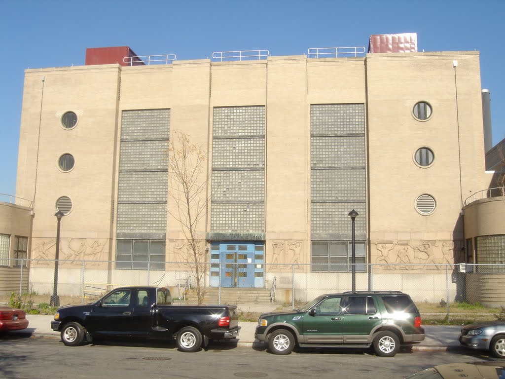 Wastewater treatment plant on Berrian Blvd facing northeast by Robert Reichenbach