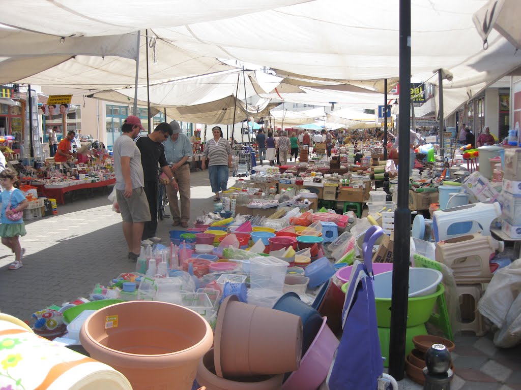 Bazaar - Akçay - Balıkesir / Turkey (2010) by Abu cam