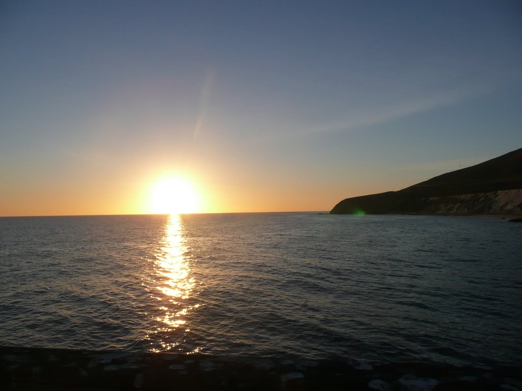 Sunset at Gaviota State Park by Jenni Willuhn