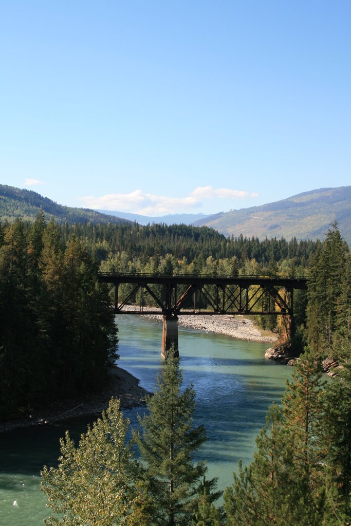 Old train bridge by Daniel Graf