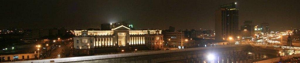 PALACIO DE JUSTICIA DESDE EL SHERATON by Leonardo Conde