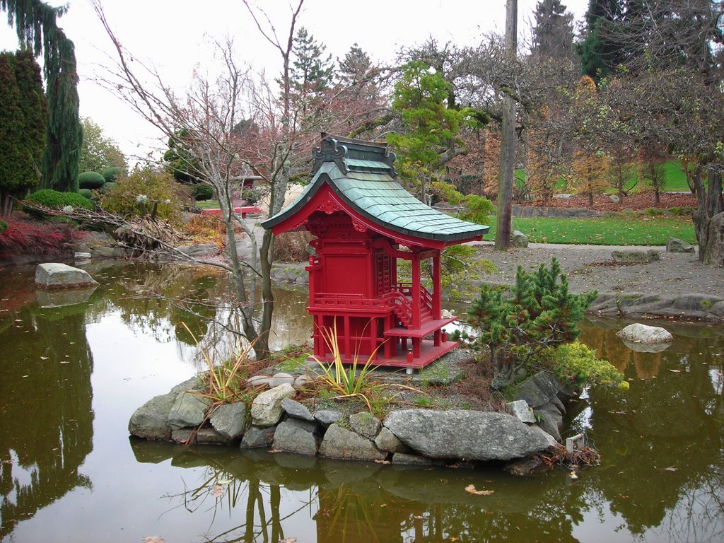 Oriental Garden II ( El Jardín Oriental II -Le jardin d-Orient II) by Max Martins