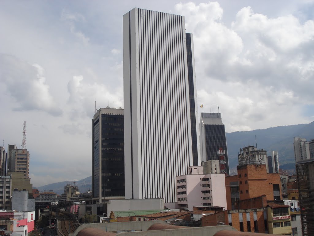 Centro de la ciudad desde la estación San Antonio by alejandrino tobon