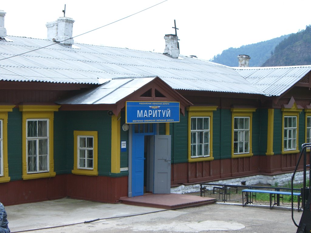 Train station Marituy by PascalWinkler