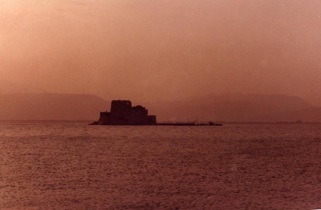 Nafplio sunset by vaggelisgr