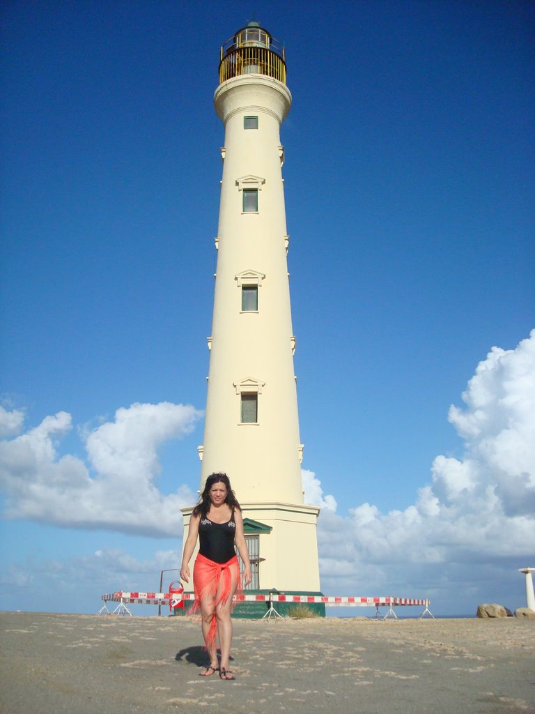 Carolina en Aruba: En el Faro "California lighthouse" by Joao Leonardo De Asc…