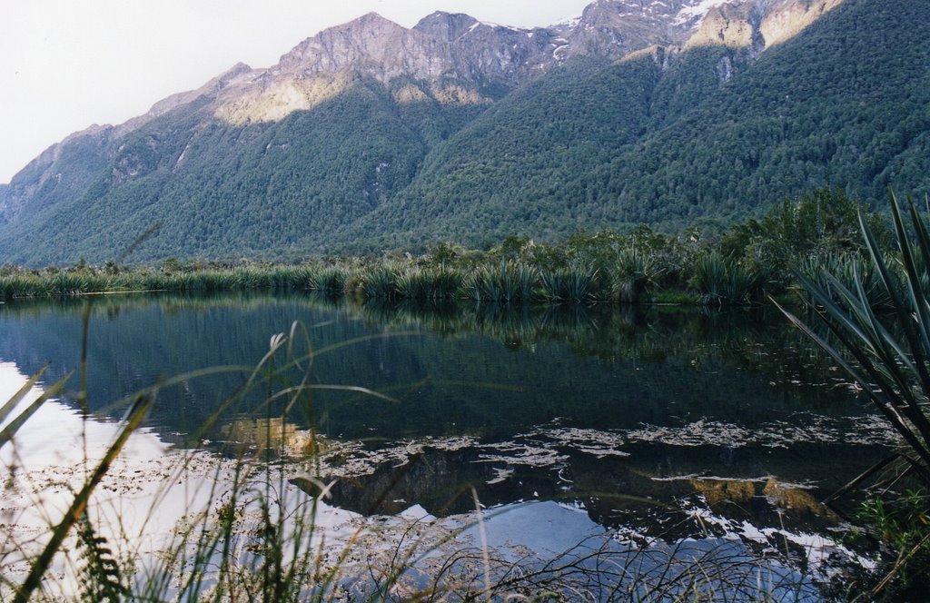 Mirror Lake by TFa Muc