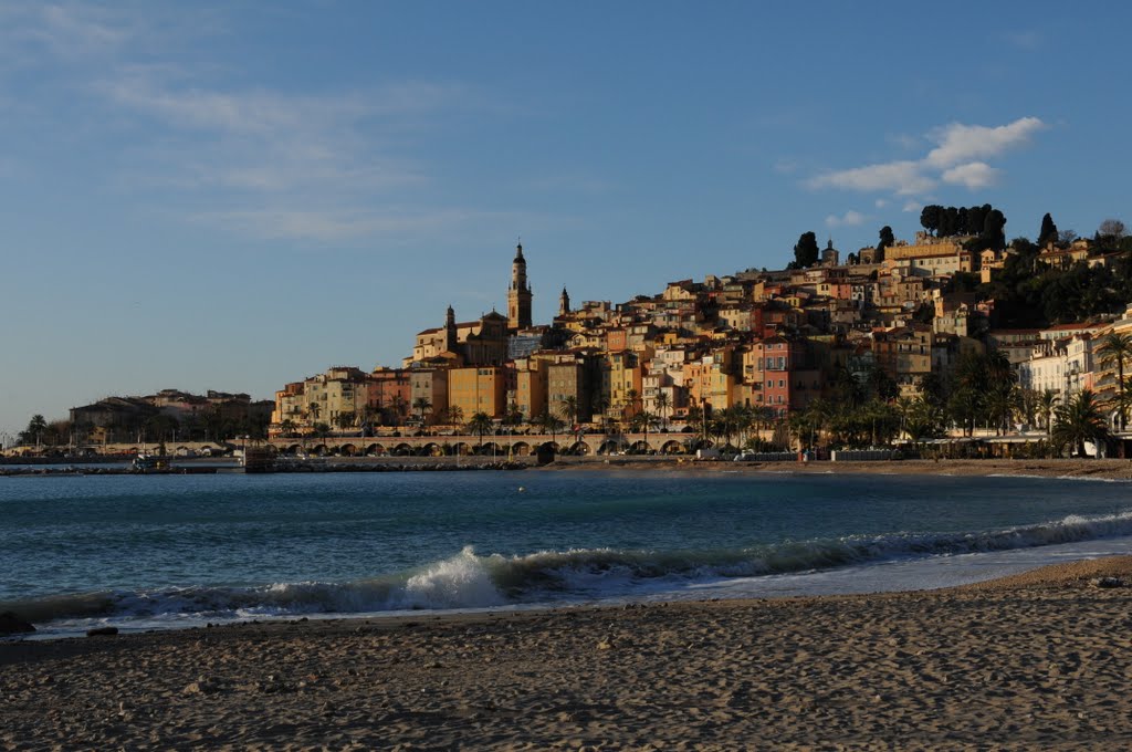 Mentone la città vecchia by paolo salabue