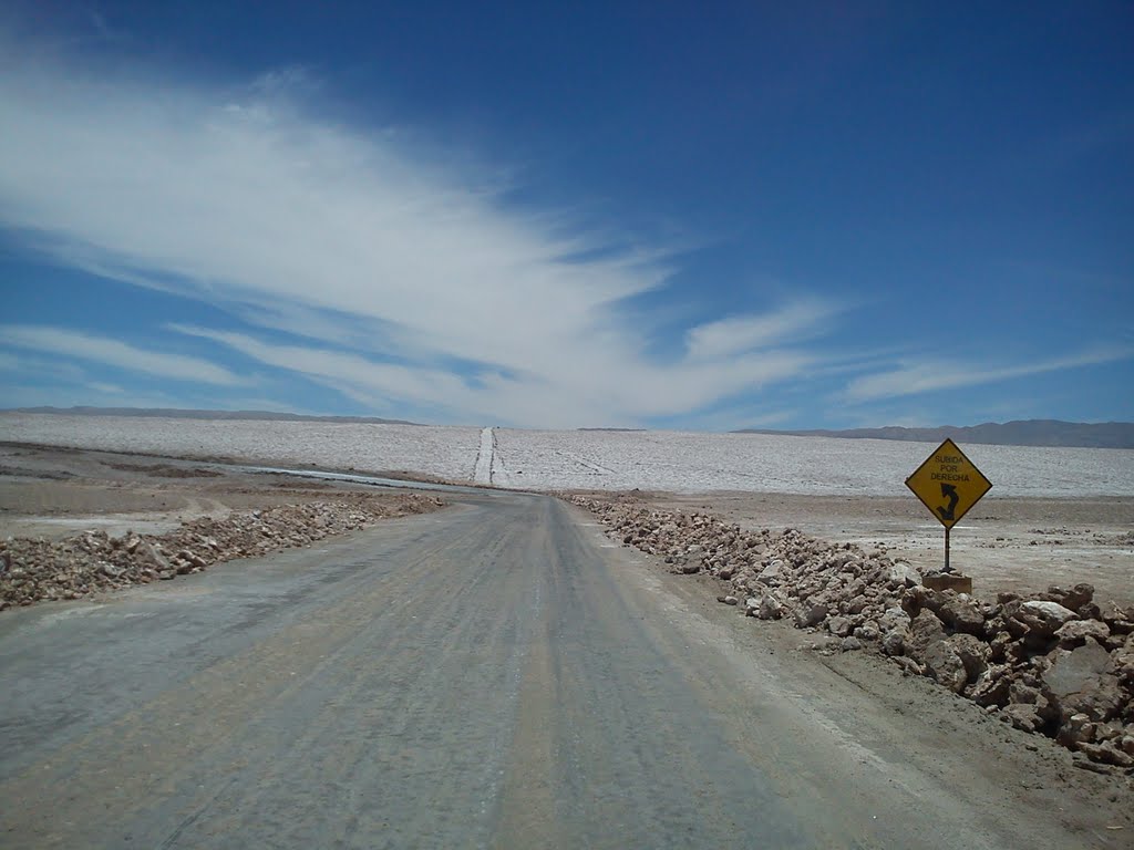 Camino Salar de Atacama - Baquedano by Pablo Andrés C. P.