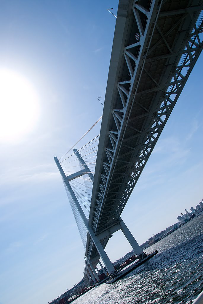 Yokohama Bay Bridge by kumakkinen