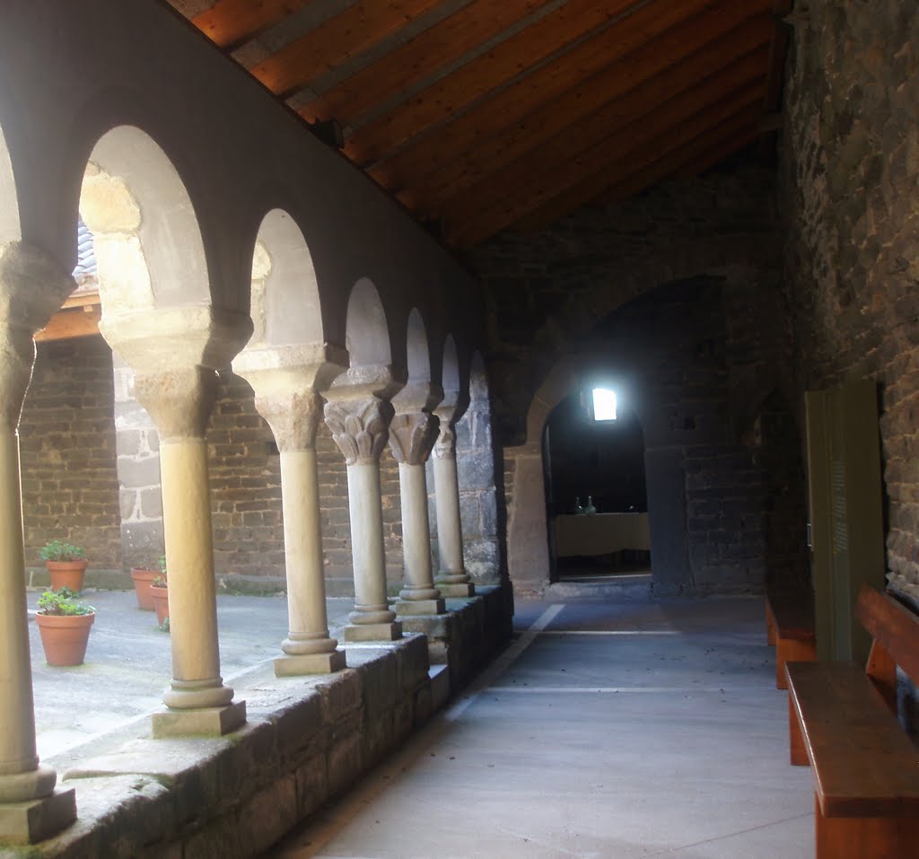 Sant Pere de Casserres by Javier García Canals**No Views