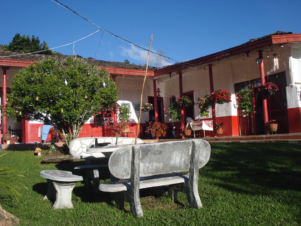 Finca San Sebastían en la Compañía Baja by alejandrino tobon