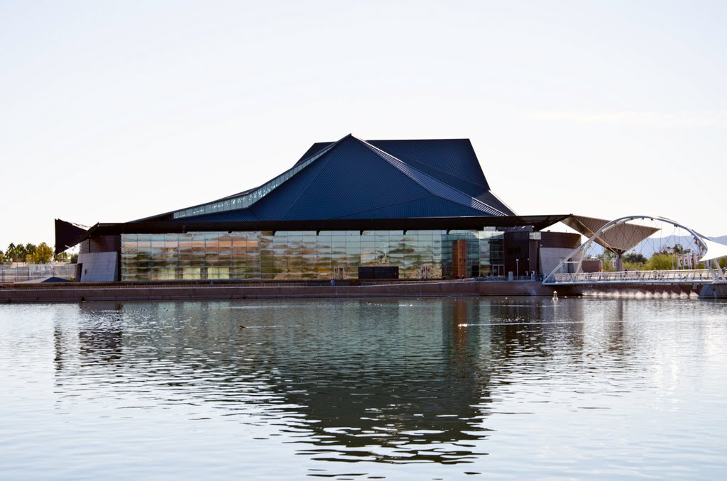 Tempe Center for the Arts, Tempe, Arizona by davidpinter